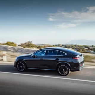 Mercedes-Benz GLC 2024 wallpaper