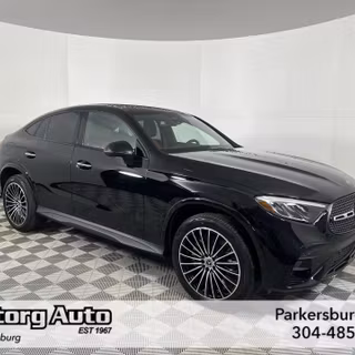 Mercedes-Benz GLC 2024 wallpaper