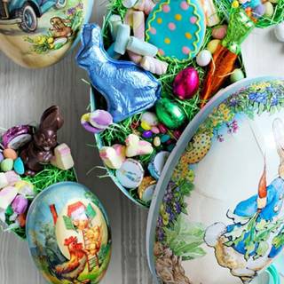 Easter egg vintage wallpaper