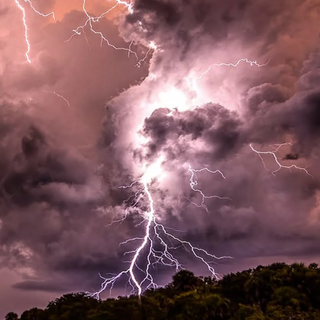 Thunder iPhone wallpaper