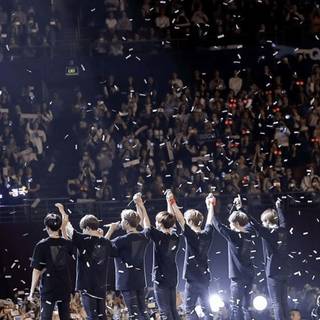 BTS concert phone wallpaper