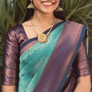 Malavika Manoj wallpaper