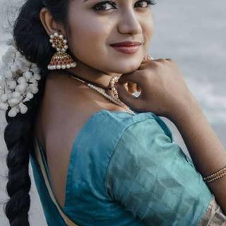 Malavika Manoj wallpaper