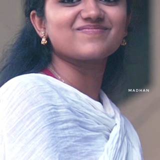 Malavika Manoj wallpaper