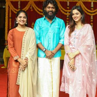 Malavika Manoj wallpaper