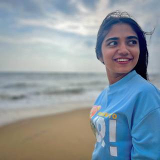 Malavika Manoj wallpaper