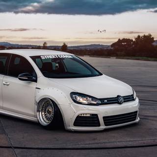 Drop low car wallpaper