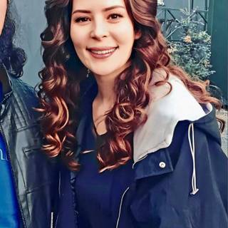 Yildiz Cagri Atiksoy Kurulus Osman wallpaper