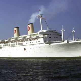 Ocean ship wallpaper