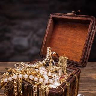 Gold treasure wallpaper