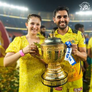 CSK trophy wallpaper