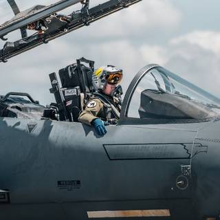 Fighter pilot iPhone wallpaper