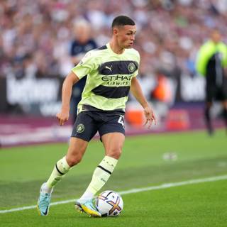 Phil Foden 2024 wallpaper