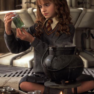 Hermione Granger phone wallpaper