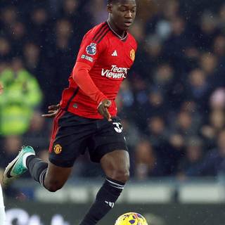 Kobbie Mainoo wallpaper