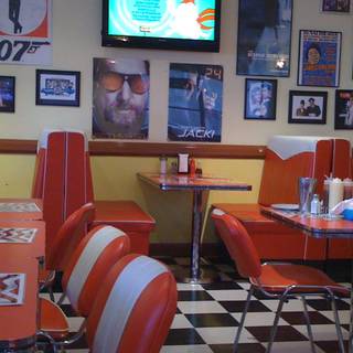 American diner wallpaper