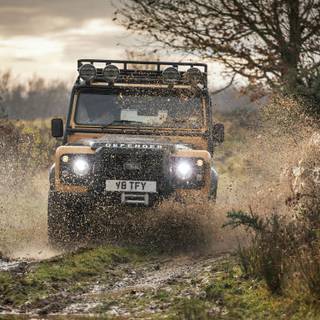 Land Rover phone wallpaper