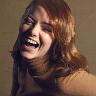 Emma Stone iPhone wallpaper