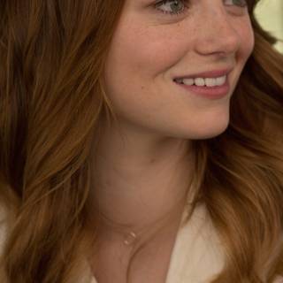 Emma Stone iPhone wallpaper