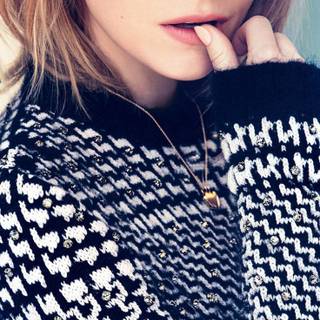 Emma Stone iPhone wallpaper