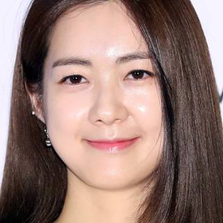 Lee Yo-won wallpaper