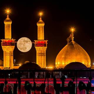 Madina at night wallpaper