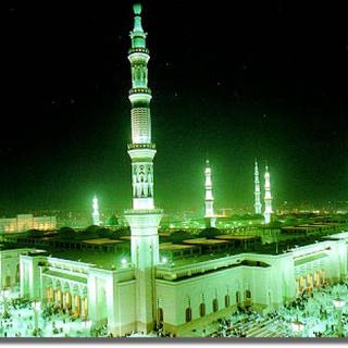 Madina at night wallpaper