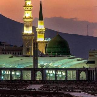 Madina at night wallpaper