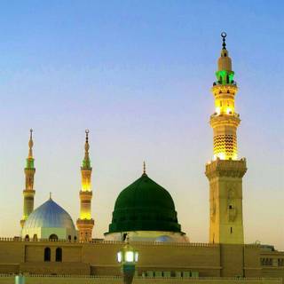Madina at night wallpaper