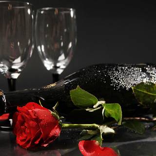 Roses and champagne wallpaper