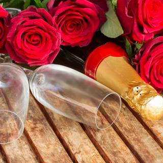 Roses and champagne wallpaper