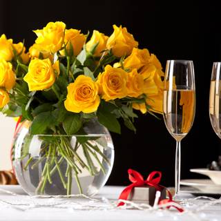 Roses and champagne wallpaper