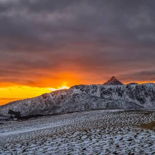 4k mountain sunset wallpaper
