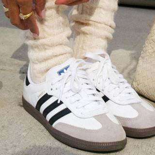 Adidas Samba wallpaper