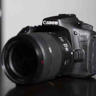 Canon EOS 90D wallpaper