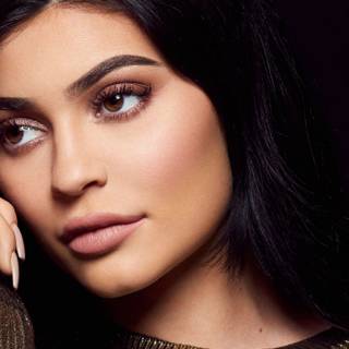 Kylie Jenner phone wallpaper