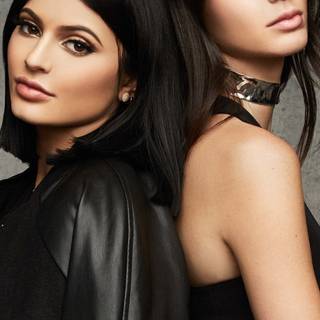 Kylie Jenner phone wallpaper