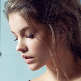 Barbara Palvin phone wallpaper