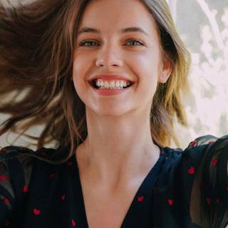 Barbara Palvin phone wallpaper