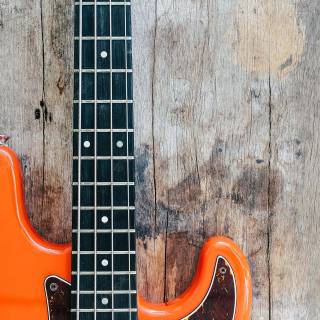 iPhone bass wallpaper