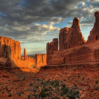 Desert mountains wallpaper