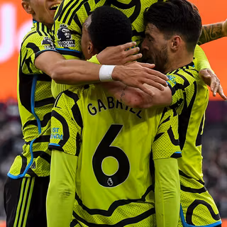 Arsenal players 4k phone wallpaper