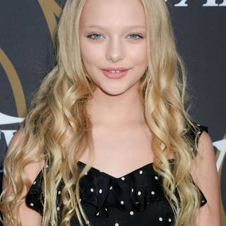 Amiah Miller wallpaper