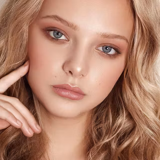 Amiah Miller wallpaper