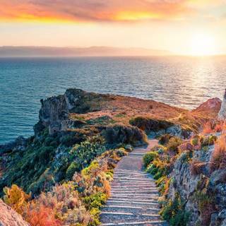 iPhone 13 beach wallpaper