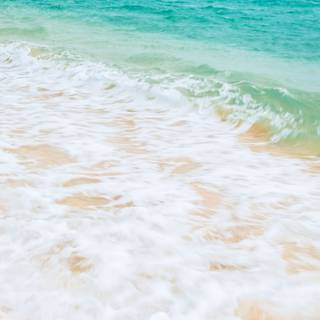 iPhone 13 beach wallpaper