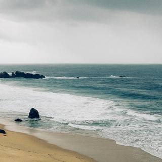 iPhone 13 beach wallpaper