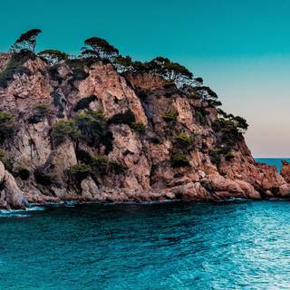 iPhone 13 beach wallpaper