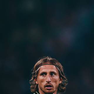 Modric iPhone wallpaper