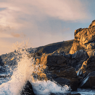 iPhone 13 beach wallpaper